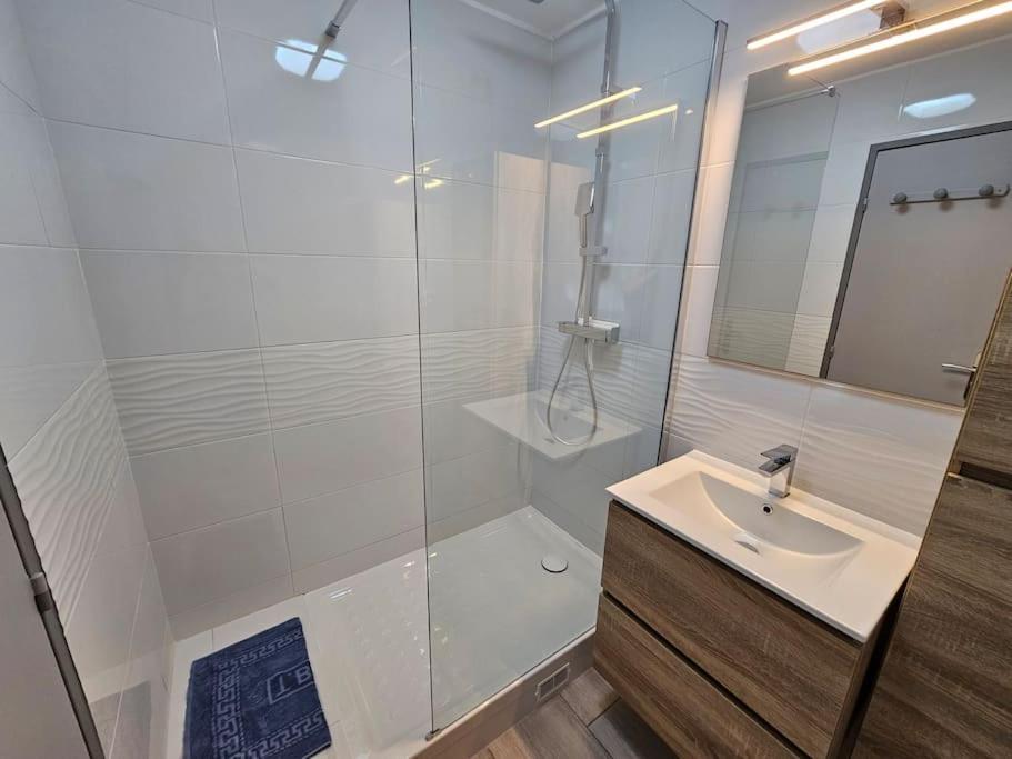 Petit Paradis Classe 3 Etoiles A 200M De La Plage! Terrasse-Wifi-Parking-Clim Saint-Mandrier-sur-Mer Exterior foto
