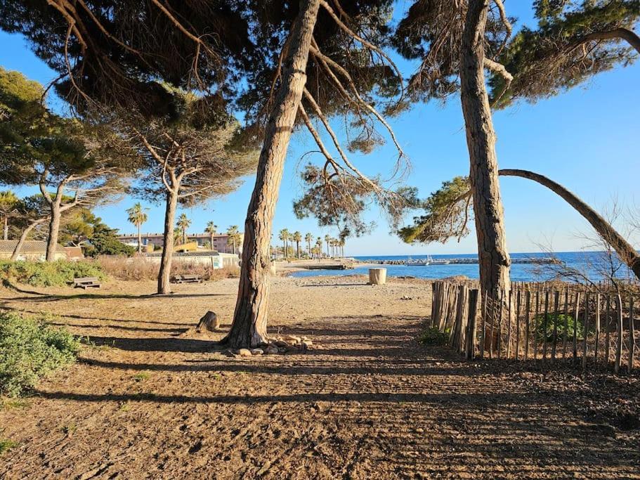 Petit Paradis Classe 3 Etoiles A 200M De La Plage! Terrasse-Wifi-Parking-Clim Saint-Mandrier-sur-Mer Exterior foto